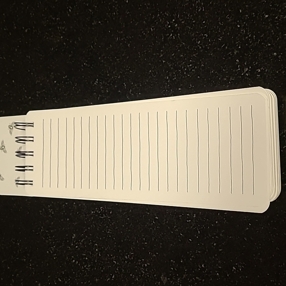 🐝Rae Dunn Busy Reporter's List Pad - Picture 4 of 5